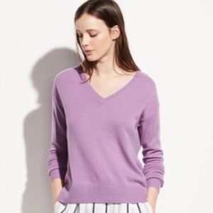 Vince V-neck Wool Cashmere Sweater in Lilac